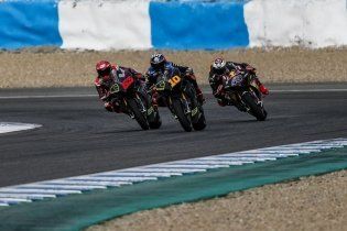 MotoGP: PHOTOS - Ducati's Magnificent Six in action at Jerez on the Panigale V4S