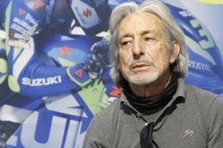Moto - News: Suzuki Italia consegna a Lucchinelli ed Uncini la GSX-R1000R Legend Edition