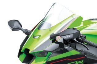 Moto - Test: Verso la prova: Kawasaki ZX-10R ed RR MY2021, la regina della SBK si evolve