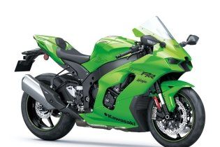 Moto - Test: Verso la prova: Kawasaki ZX-10R ed RR MY2021, la regina della SBK si evolve
