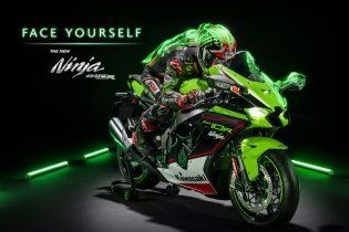 Moto - Test: Verso la prova: Kawasaki ZX-10R ed RR MY2021, la regina della SBK si evolve