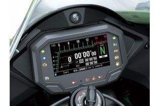 Moto - News: Kawasaki Ninja ZX-10R  e RR 2021: una belva per soli (500) 'manici' 