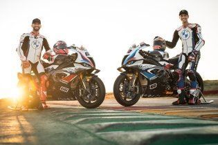 SBK: BMW toglie il velo! Ecco le livree 2021 di van der Mark e Sykes