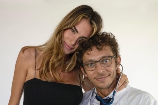 MotoGP: Valentino Rossi: il Dottore diventa papà, una figlia in arrivo