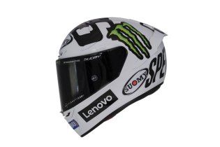 MotoGP: Valentino si fa in 9: i piloti dell’Academy a Valencia con i caschi di Rossi