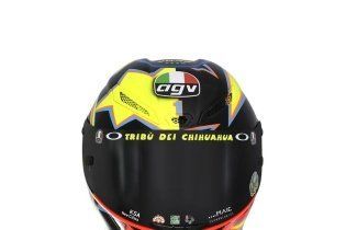 MotoGP: Valentino si fa in 9: i piloti dell’Academy a Valencia con i caschi di Rossi
