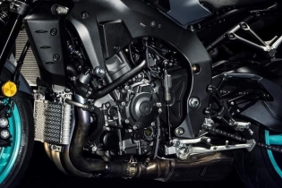 Moto - News: Yamaha MT-10 2022, ecco le prime immagini ufficiali 