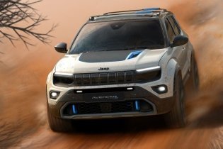 Auto - News: Jeep Avenger 4x4: la concept car di Stellantis si mostra a Parigi