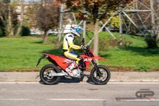Moto - Test: GASGAS SM700, motardone ispanico all’ennesima potenza