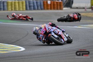 Ducati, la scelta: 50 sfumature di Rosso