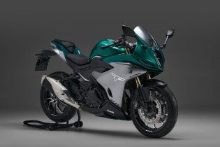 EICMA: Benelli Tornado 400: la sportiva per i rider del domani