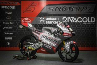 Moto3: Dal rosa al rosso: il team Snipers cambia colore e punta su Fenati e Bertelle