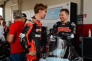 News: Jorge Lorenzo guida la carica del terzo Pro Day VMoto Soco 2023