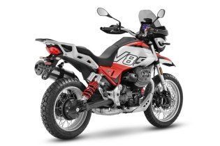 EICMA: Moto Guzzi V 85 2024: l'enduro stradale è ora disponibile in tre versioni
