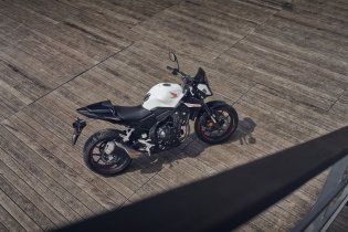 EICMA: Honda CB500 Hornet 2024: l'entry level che guarda al futuro