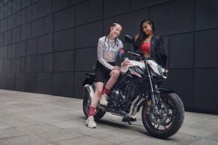 EICMA: Honda CB500 Hornet 2024: l'entry level che guarda al futuro
