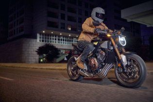 EICMA: Honda CB650R 2024: raffinato restyling per la "Neo Sports Cafè" 