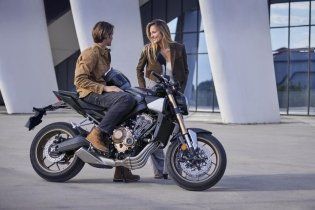 EICMA: Honda CB650R 2024: raffinato restyling per la "Neo Sports Cafè" 