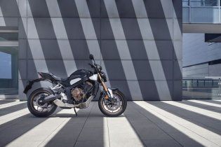 EICMA: Honda CB650R 2024: raffinato restyling per la "Neo Sports Cafè" 