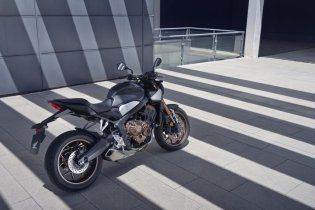 EICMA: Honda CB650R 2024: raffinato restyling per la "Neo Sports Cafè" 