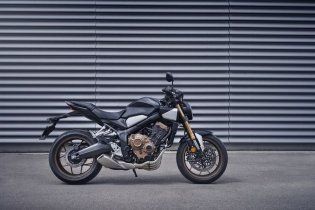 EICMA: Honda CB650R 2024: raffinato restyling per la "Neo Sports Cafè" 