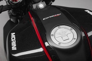 EICMA: Moto Morini Corsaro 750: design futuristico per la nuova steetfighter