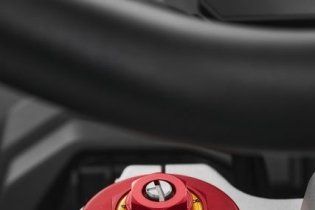 EICMA: MV Agusta LXP Orioli: l'adventure star di EICMA 2023