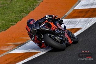 MotoGP: Le prime parole di Marquez sulla Ducati: "the grip is amazing"