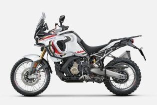 EICMA: MV Agusta LXP Orioli: l'adventure star di EICMA 2023