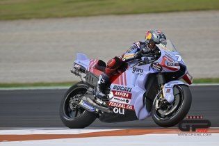 MotoGP: Le prime immagini del test di Valencia con il debutto di Marquez in Ducati