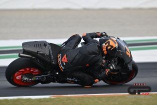 MotoGP: Le prime immagini del test di Valencia con il debutto di Marquez in Ducati