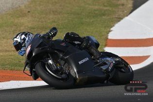 MotoGP: Le prime immagini del test di Valencia con il debutto di Marquez in Ducati