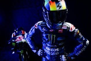 MotoGP: A Sepang Quartararo e Rins svelano la livrea Yamaha 2024