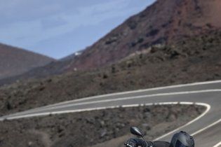 Moto - News: TEST Yamaha MT-09 2024 – Il ritorno del Cavaliere Oscuro