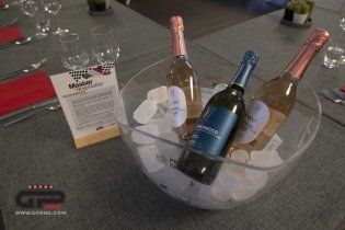 MotoGP: Master of Hospitality:  l'esuberanza di Randy Mamola ai fornelli di Alpinestar