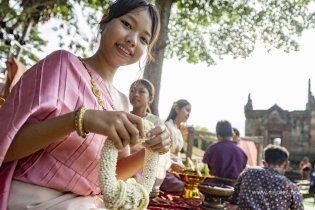 MotoGP: Bezzecchi, Marini e Rins: tra danze e cibo nel cuore della Thailandia