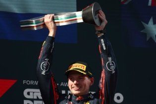 Auto - News: Verstappen got better of everyone at Imola. Hamilton's Ferrari 4th.