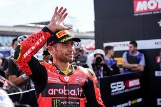 SBK: Doble cara en Aragón para Bautista: "Es más el dolor por ayer que la alegría por hoy"