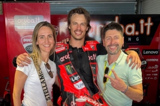 SBK: Martinelli: "Bulega no ganó, pero demostró ser ese piloto en el que Valentino creía"