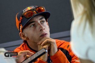 MotoGP: Acosta: "Ni Michael Jordan habría ganado sin zapatillas"