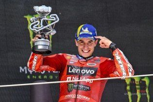 MotoGP: Chicho Lorenzo: "Márquez está poniendo el listón al más alto nivel de la historia"