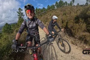 Playtime - Viaggi: In e-bike nell’entroterra ligure di Varazze, dove mare e monti allontanano il gelido inverno