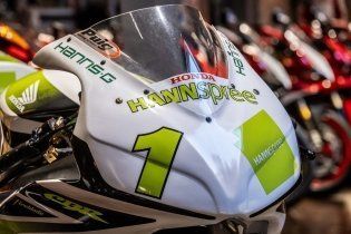SBK: La Honda CBR1000RR Fireblade di James Toseland cerca un nuovo proprietario