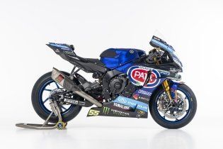 SBK: Yamaha si presenta: ecco le R1 di Jonathan Rea e Andrea Locatelli