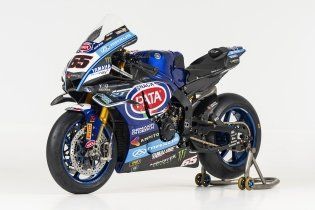 SBK: Yamaha si presenta: ecco le R1 di Jonathan Rea e Andrea Locatelli