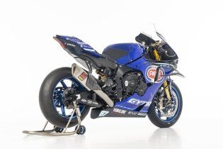 SBK: Yamaha si presenta: ecco le R1 di Jonathan Rea e Andrea Locatelli