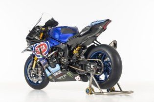 SBK: Yamaha si presenta: ecco le R1 di Jonathan Rea e Andrea Locatelli