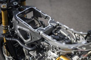 Moto - Test: Prova Ducati Streetfighter V2s 2025: parola d’ordine leggerezza