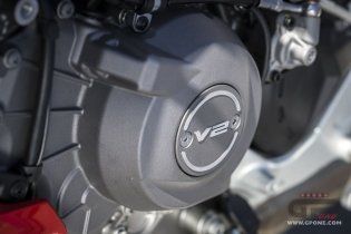 Moto - Test: Prova Ducati Streetfighter V2s 2025: parola d’ordine leggerezza