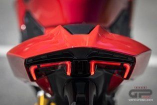 Moto - Test: Prova Ducati Streetfighter V2s 2025: parola d’ordine leggerezza